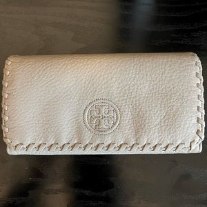 Tory Burch Leather Continental Wallet